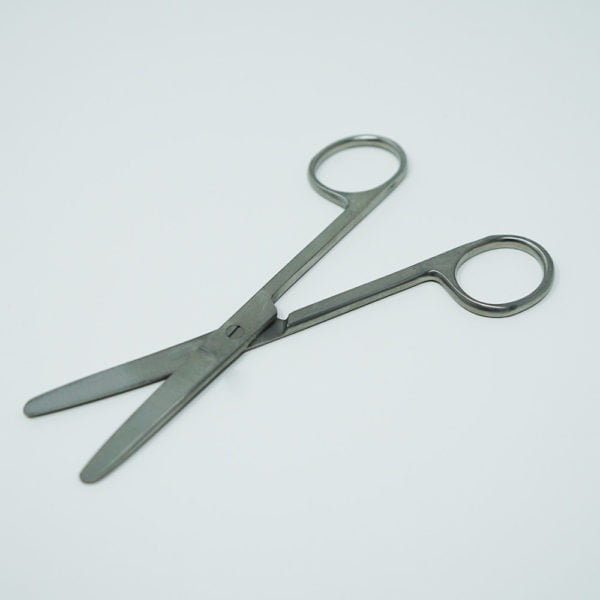 blunt end scissors